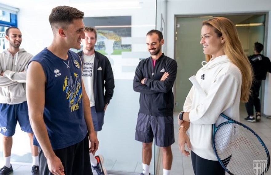 Η Σάκκαρη συναντήθηκε με τον Μπουφόν στην Πάρμα