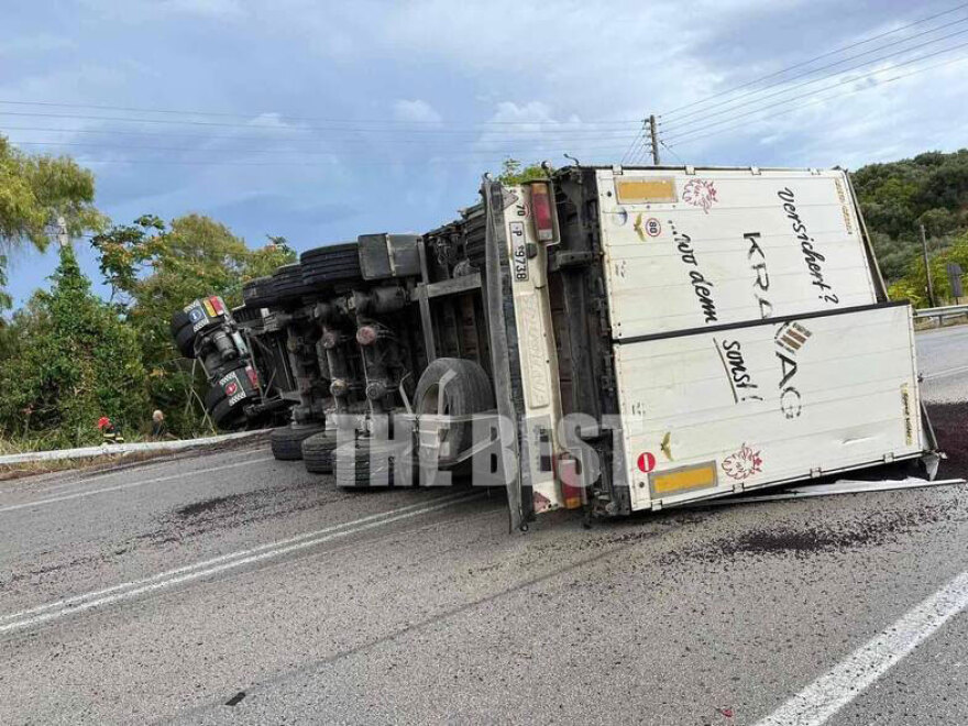 Τροχαίο δυστύχημα στην Πατρών - Πύργου με μία νεκρή - Δείτε φωτογραφίες