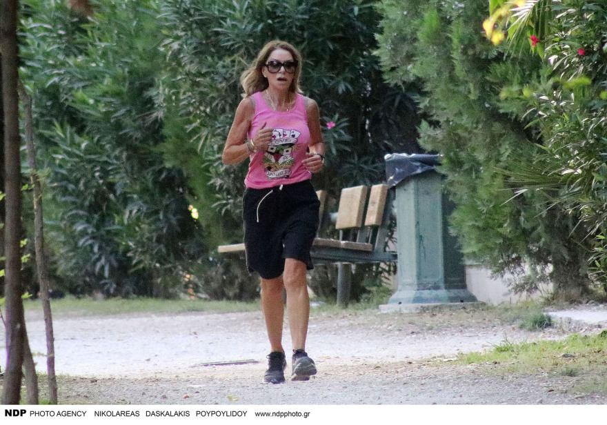 Έλλη Στάη: Έκανε τζόκινγκ στον Εθνικό Κήπο - Δείτε φωτογραφίες
