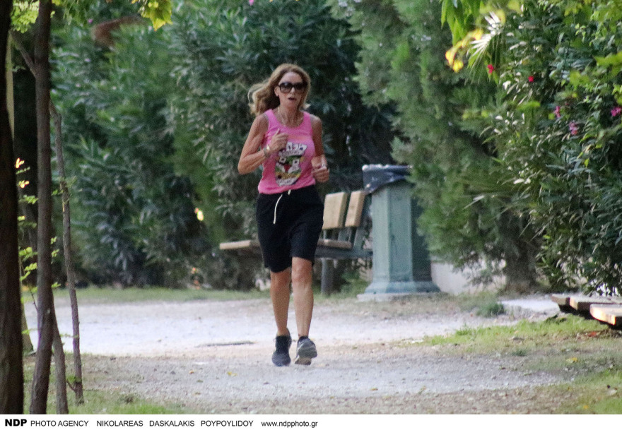 Έλλη Στάη: Έκανε τζόκινγκ στον Εθνικό Κήπο - Δείτε φωτογραφίες