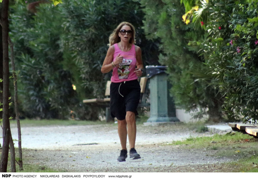 Έλλη Στάη: Έκανε τζόκινγκ στον Εθνικό Κήπο - Δείτε φωτογραφίες