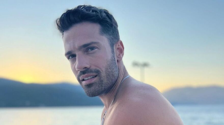 Αργυρός: «Πριν φύγω στην Ιταλία για να σπουδάσω Iατρική, με φώναξε η Βίσση να τραγουδήσω μαζί της»