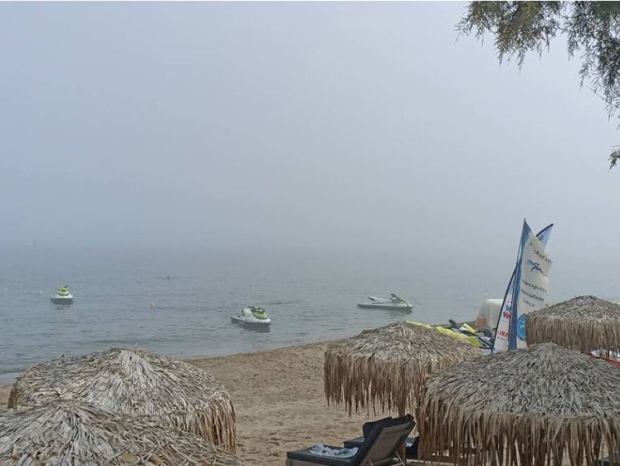 Κρήτη: Πυκνή ομίχλη... εξαφάνισε βουνά και θάλασσα στη Χερσόνησο - Δείτε βίντεο και φωτογραφίες