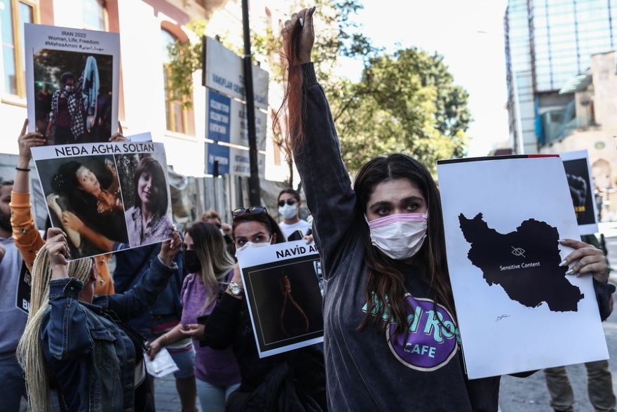 Ιράν: «Πνίγει στο αίμα» τις διαδηλώσεις το καθεστώς - Τουλάχιστον 92 οι νεκροί - Δείτε βίντεο