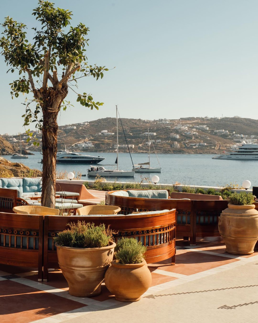Μύκονος: «Poseidon Hotel» εναντίον «Bagatelle» - Η άγρια επιχειρηματική κόντρα και ο μυστηριώδης ξυλοδαρμός