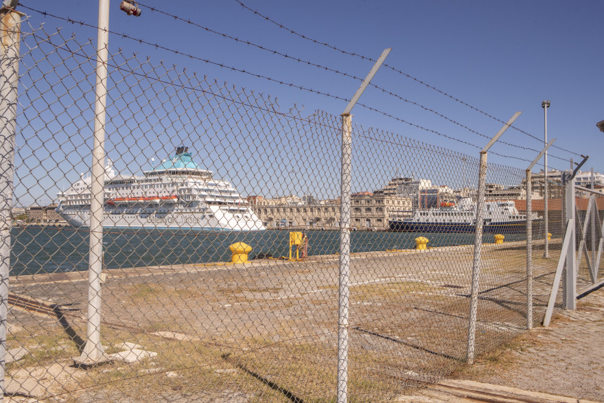 Λιμάνι Θεσσαλονίκης: Ιστορική μέρα με ταυτόχρονο homeporting για δύο κρουαζιερόπλοια