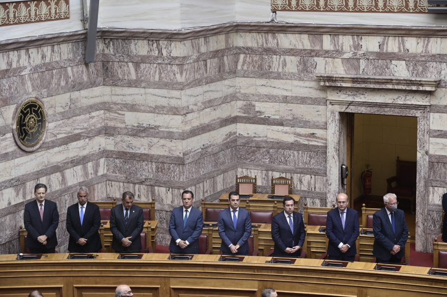 Βουλή: Αυλαία για τη νέα περίοδο  - Ο αγιασμός και οι απουσίες