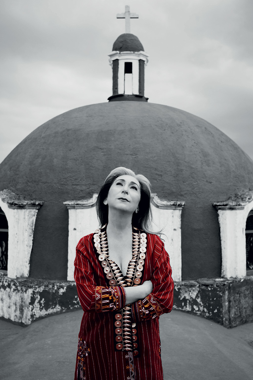 Αλεξάνδρα Γκράβας: Η ελληνική φωνή του Μεξικού