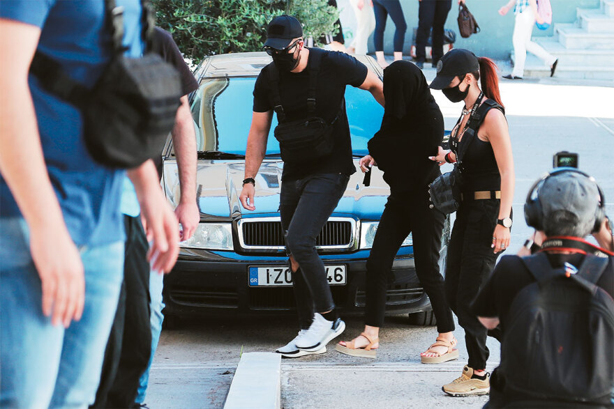 Η κοκκινομάλλα αστυνομικός που έπιασε τον «Εσκο» της συμμορίας στην Πολυτεχνειούπολη