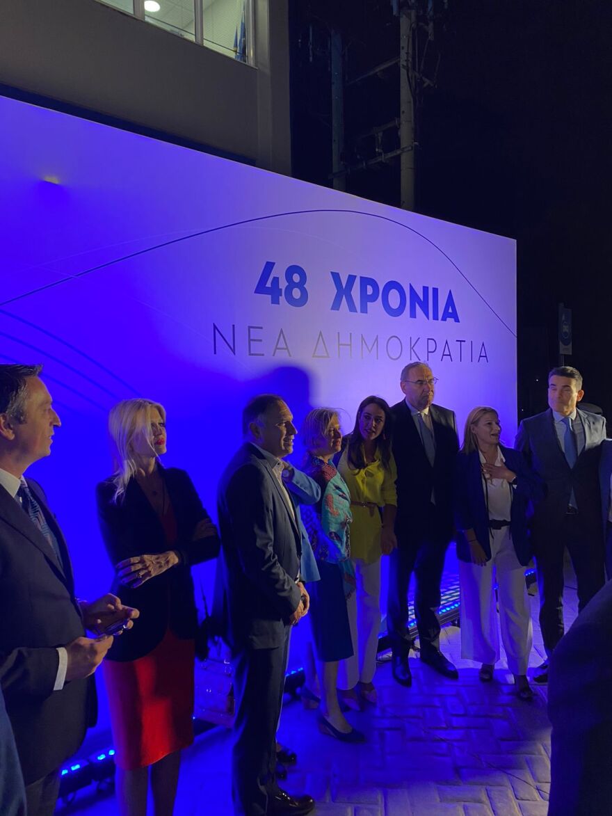 Μητσοτάκης: Έθεσε τα διλήμματα της κάλπης και έβαλε «φρένο» στα φαινόμενα αλαζονείας