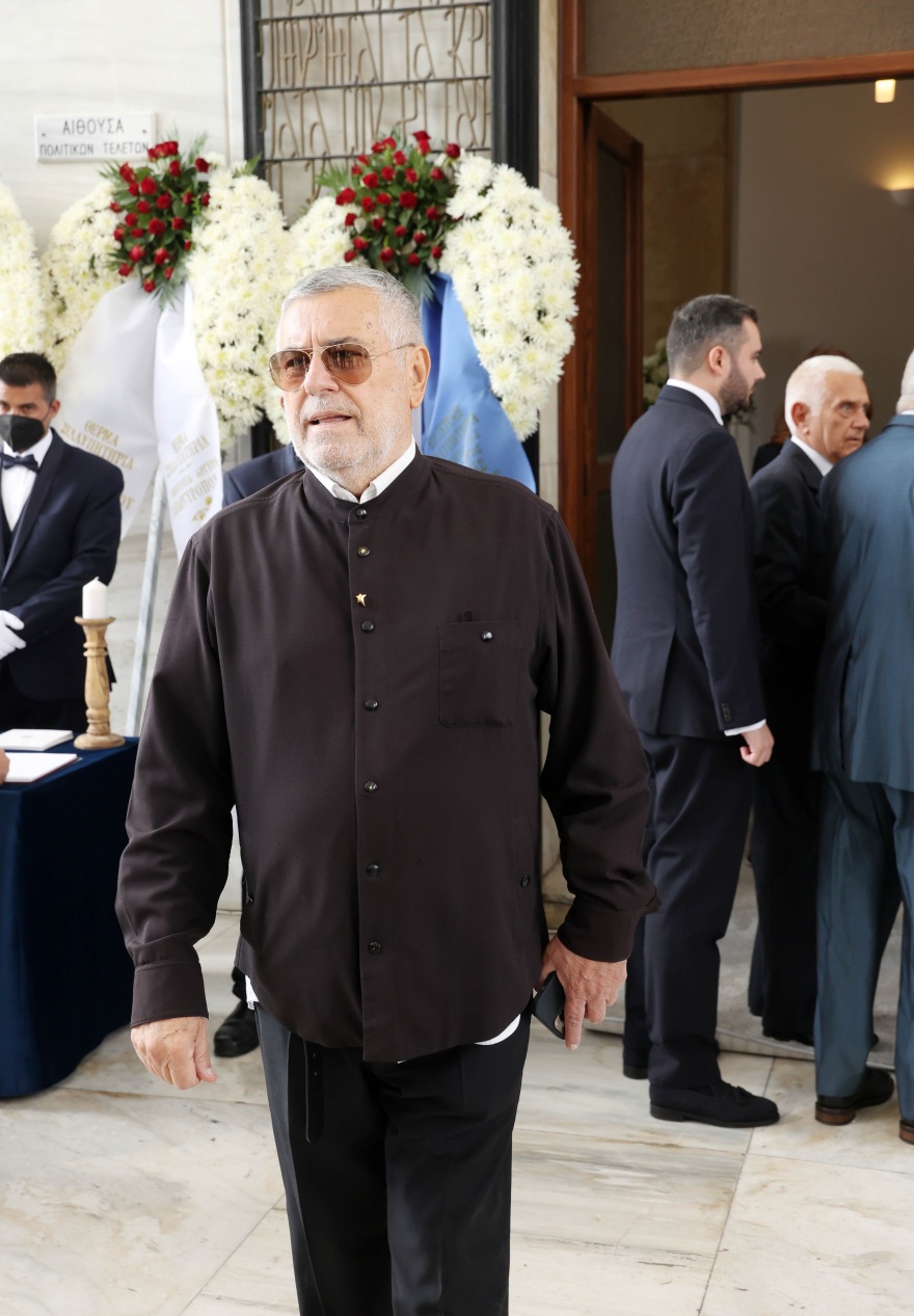 Ζάχος Χατζηφωτίου: Το «τελευταίο αντίο» στο Α’ Νεκροταφείο Αθηνών