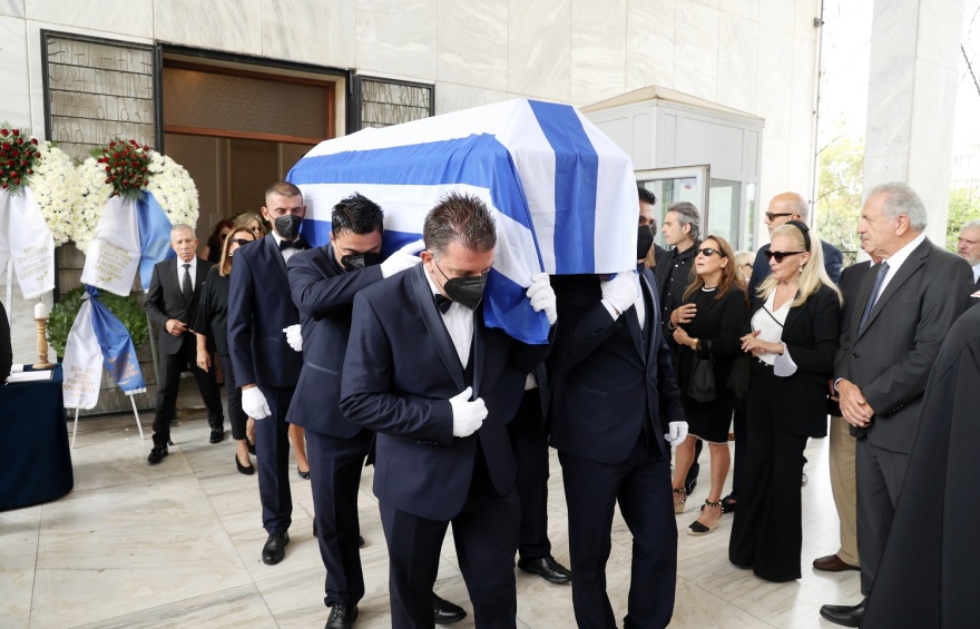 Ζάχος Χατζηφωτίου: Το «τελευταίο αντίο» στο Α’ Νεκροταφείο Αθηνών