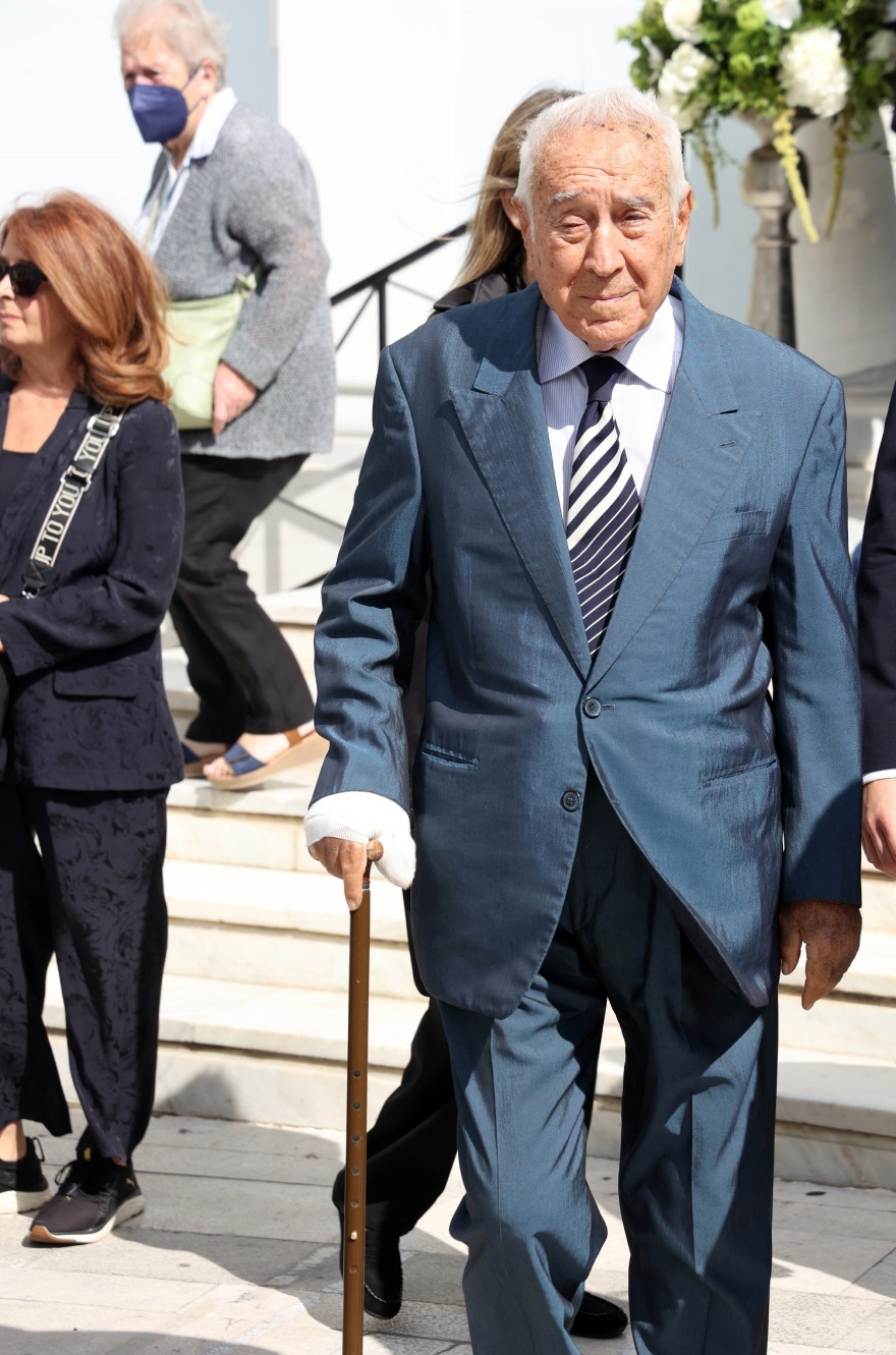 Ζάχος Χατζηφωτίου: Το «τελευταίο αντίο» στο Α’ Νεκροταφείο Αθηνών