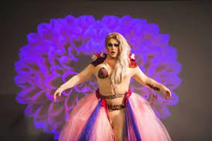 Γιατρομανωλάκης: Υπέρ της επιλογής διεμφυλικής γυναίκας ως βασικής ερμηνεύτριας  στην «Στρέλλα» της Λυρικής