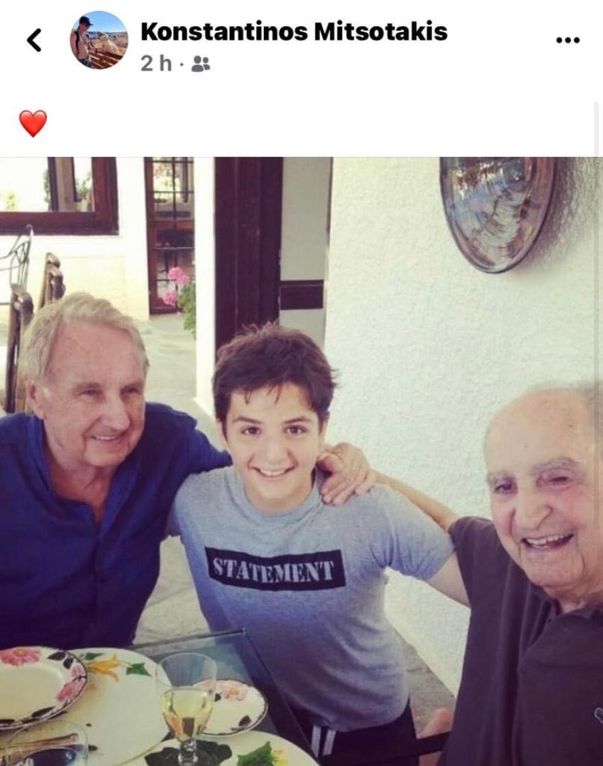 Κωνσταντίνος Μητσοτάκης: Ανέβασε φωτογραφία με τους δύο παππούδες του που πια δεν είναι εν ζωή