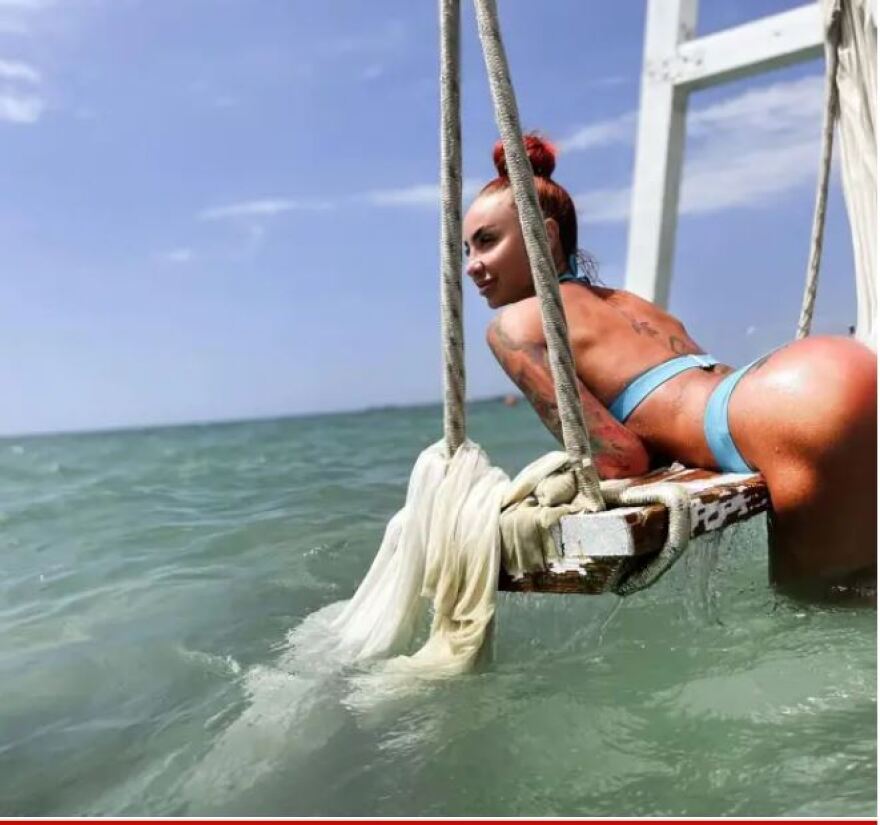 Η «Μις Κριμαία 2022» τραγούδησε ουκρανικό κομμάτι και καταδικάστηκε για δυσφήμηση του ρωσικού στρατού!