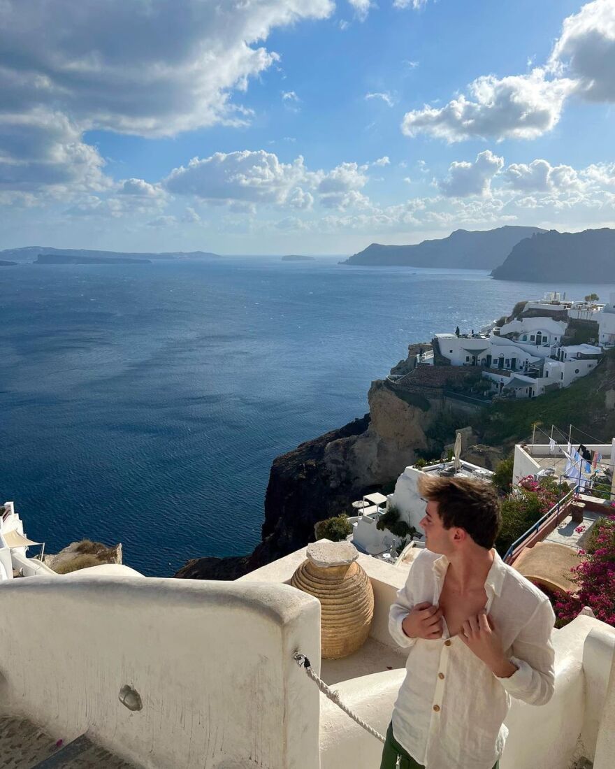 Stranger Things: Ο «Γουίλ» είναι στη Σαντορίνη