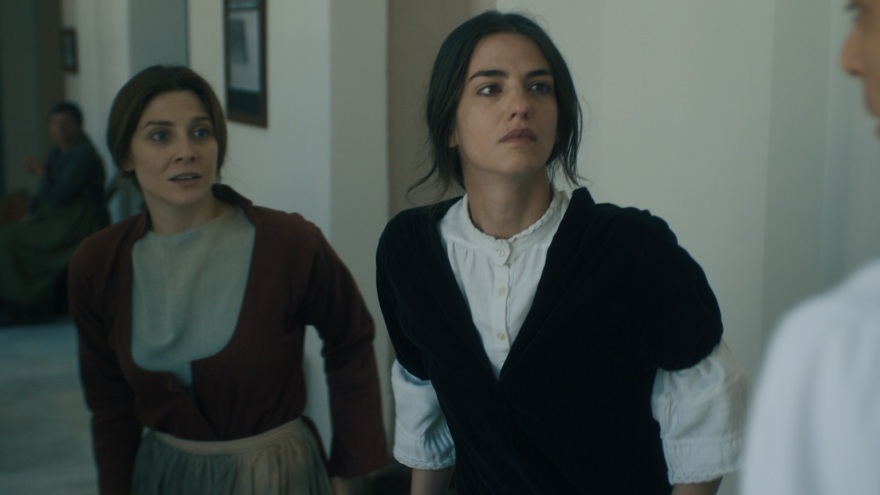 Κόκκινο ποτάμι -  Η συνέχεια: Η Ιφιγένεια φοβάται για τη ζωή του παιδιού της