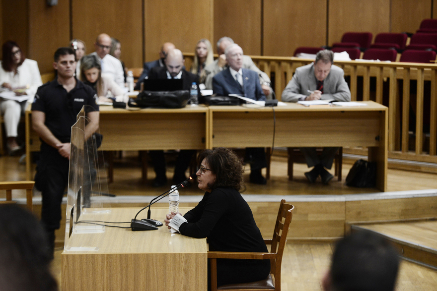 Δίκη Χρυσής Αυγής: «Ο δολοφόνος αγκάλιασε τον Παύλο και τον μαχαίρωσε» κατέθεσε η Μάγδα Φύσσα