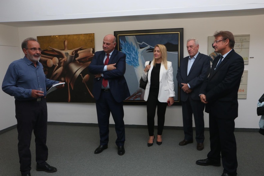 Τσιάρας: Στα εγκαίνια της αναδρομικης έκθεσης του μεγαλύτερου εν ζωή Έλληνα ζωγράφου, Χρίστου Καρά