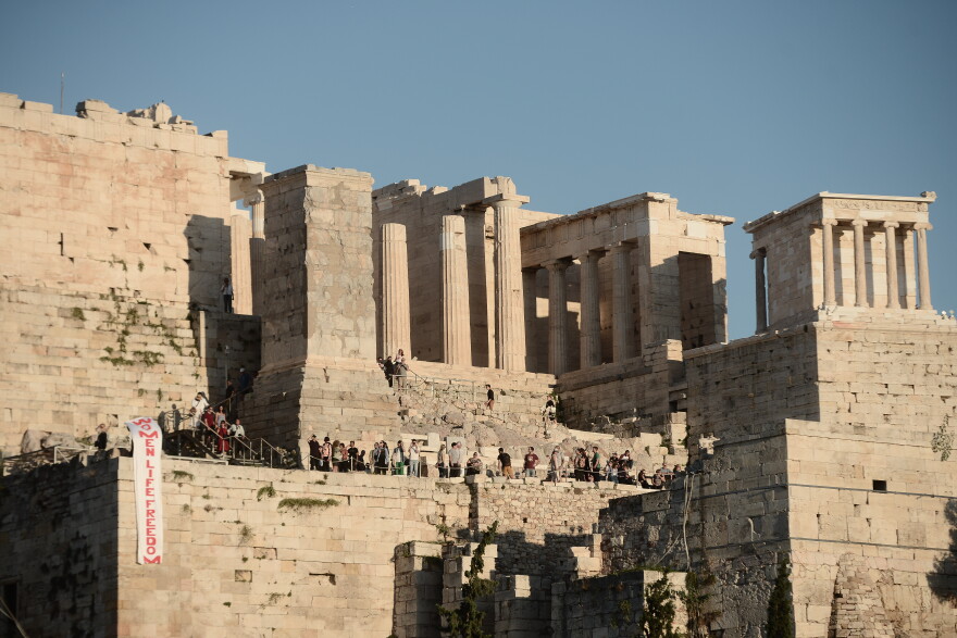Διαμαρτυρία Ιρανών στην Ακρόπολη - Δείτε φωτογραφίες