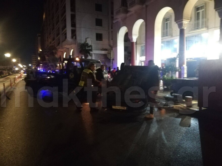 Καραμπόλα τριών οχημάτων στη Θεσσαλονίκη - Τούμπαρε ΙΧ