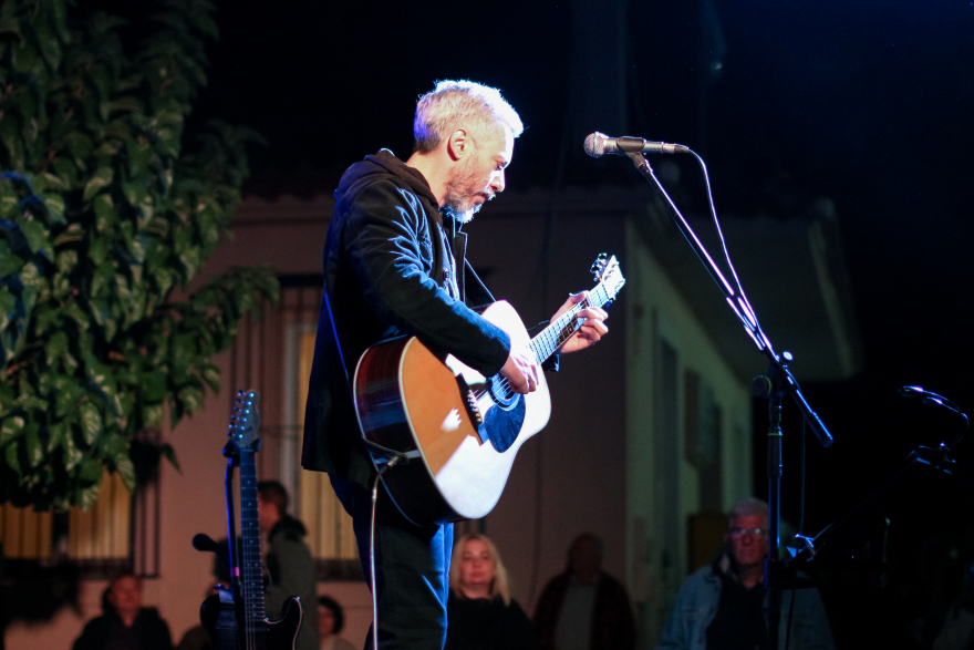 Βόρεια Εύβοια: Η μουσική έφερε την ελπίδα - Το Μέγαρο Μουσικής Αθηνών και ο Αλκίνοος Ιωαννίδης στο πλευρό των πυρόπληκτων