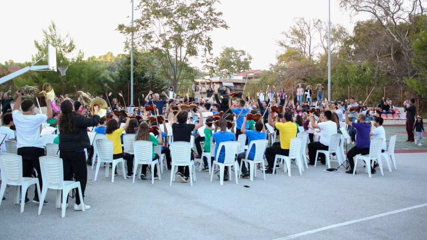 Βόρεια Εύβοια: Η μουσική έφερε την ελπίδα - Το Μέγαρο Μουσικής Αθηνών και ο Αλκίνοος Ιωαννίδης στο πλευρό των πυρόπληκτων