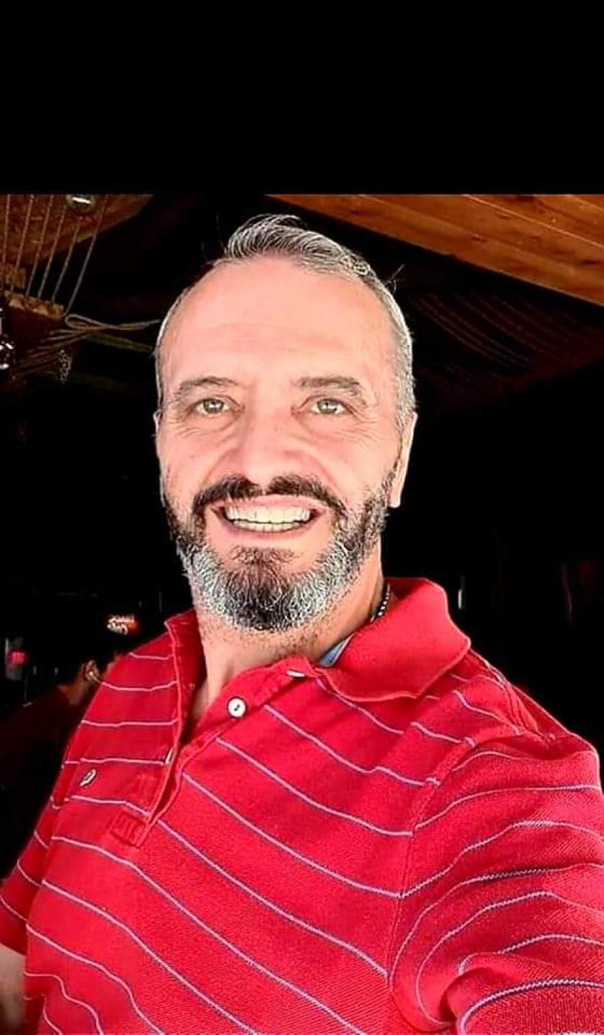 Βιασμός 12χρονης: Θεοσεβούμενος, οικογενειάρχης και με πολιτικές φιλοδοξίες ο 53χρονος που εξέδιδε τη 12χρονη