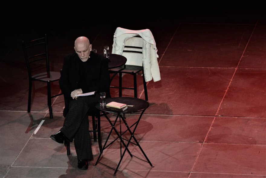 Τζον Μάλκοβιτς: «Ναι» στον αγώνα της Ελλάδας για την επιστροφή των Γλυπτών του Παρθενώνα