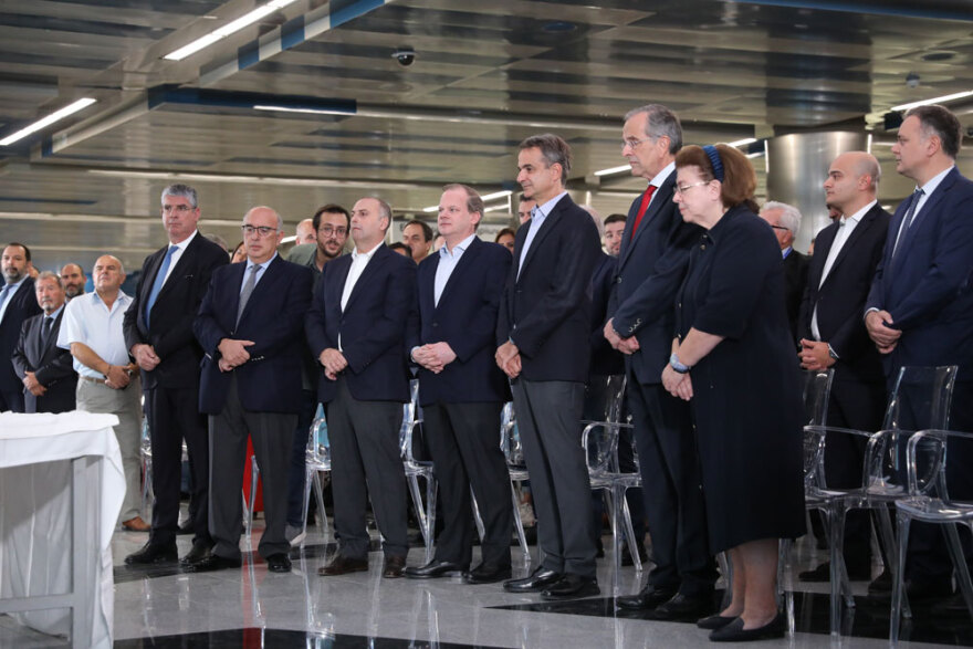 Εγκαίνια του μετρό στον Πειραιά - Μητσοτάκης: Εμείς παραδίδουμε έργα, κάποιοι παρουσίαζαν μουσαμάδες 