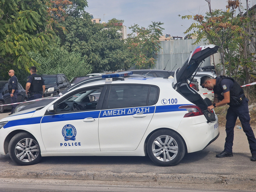 Θεσσαλονίκη: Αστυνομικός αυτοκτόνησε μέσα στο αυτοκίνητό του