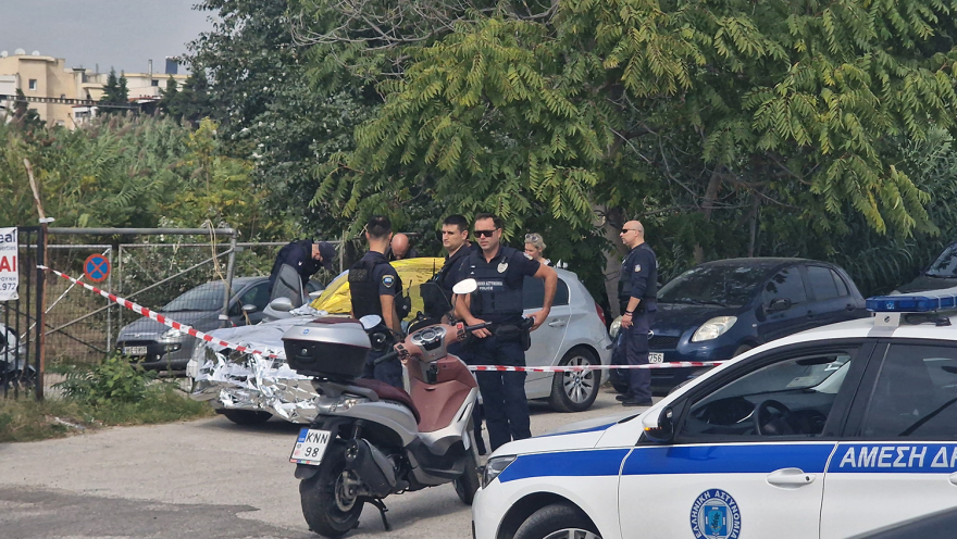 Θεσσαλονίκη: Με το υπηρεσιακό περίστροφο αυτοκτόνησε ο αστυνομικός στο ΙΧ του