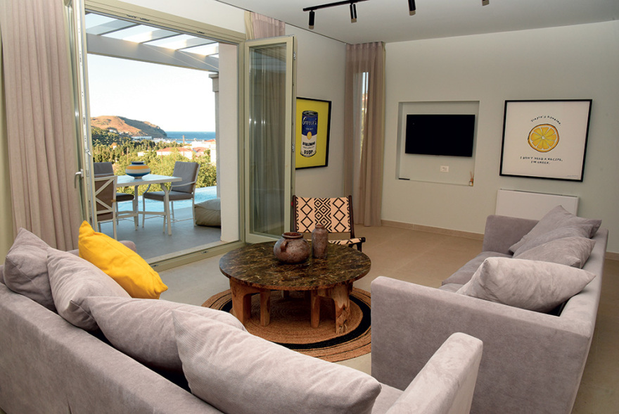 Τόνια Βασιλόπουλου: Φθινοπωρινή εξόρμηση στην Άνδρο 