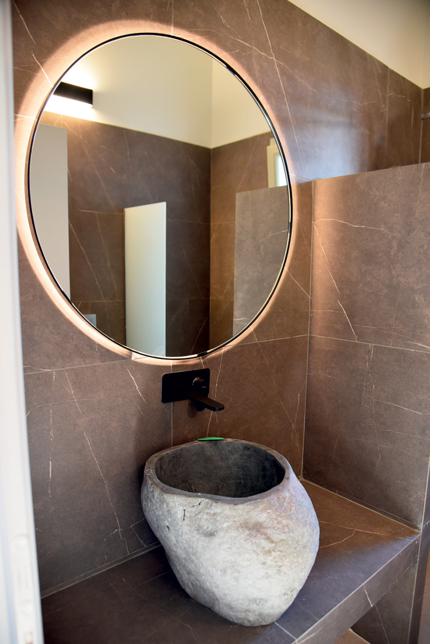 Τόνια Βασιλόπουλου: Φθινοπωρινή εξόρμηση στην Άνδρο 