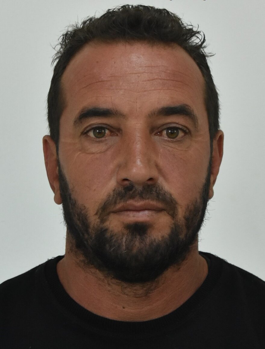 Βιασμός 12χρονης στον Κολωνό: Η καλοστημένη επιχείρηση κάλυψης των ιχνών του 53χρονου - Αλλού παρέδιδε την 12χρονη, αλλού την παραλάμβανε