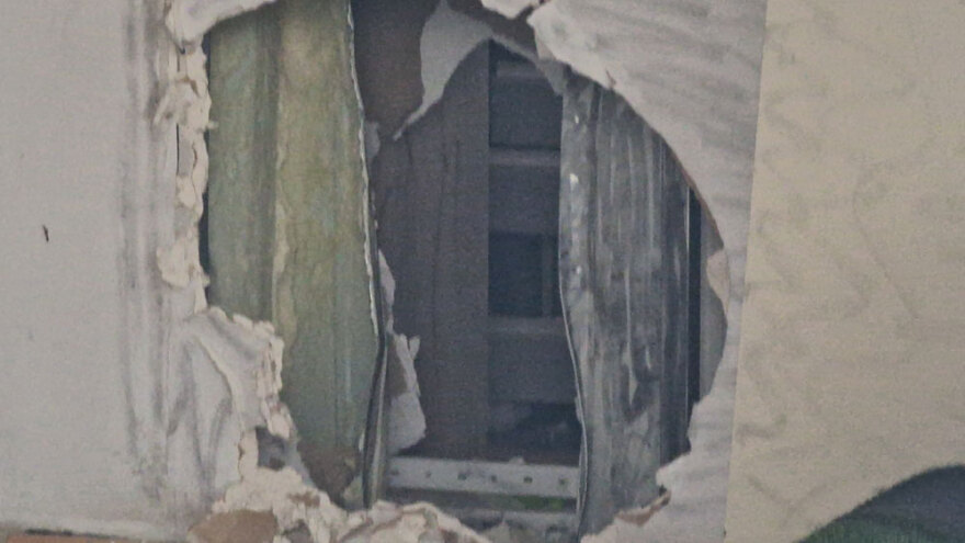 Θεσσαλονίκη: Ριφιφί σε πρακτορείο – Έκανε τρύπα και έκλεψε χρηματοκιβώτιο