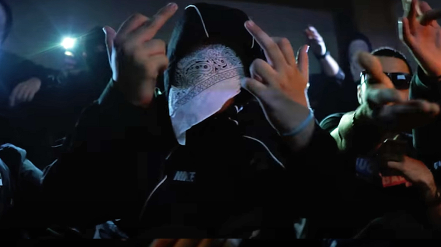 «Έλα λίγο στην άκρη!»: Πώς έγινε η επίθεση των τράπερ στον 17χρονο και τον πατέρα του 