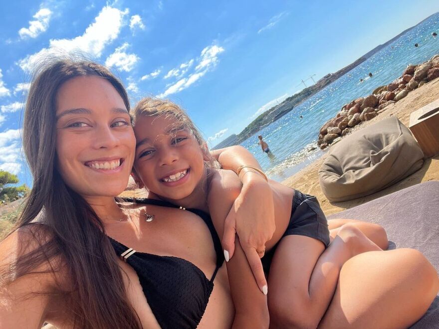 Μαρσέλο: Η σύζυγός του, Κλαρίς Άλβες, πήγε στην Ακρόπολη - Δείτε φωτογραφίες