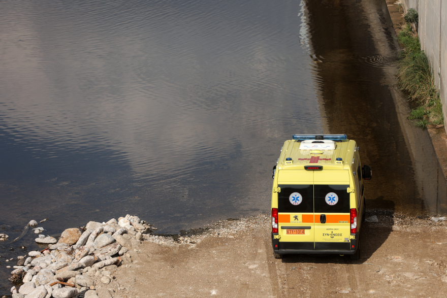 Κηφισός: Άνδρας αυτοκτόνησε πέφτοντας από την πεζογέφυρα της λαχαναγοράς