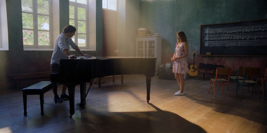 Maestro: Αύριο η πρεμιέρα της πολυαναμενόμενης σειράς του Χριστόφορου Παπακαλιάτη  