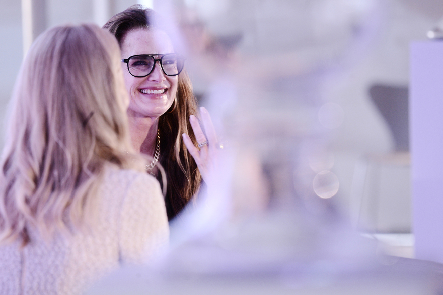 Η «ακομπλεξάριστη» Μπρουκ Σιλντς στο συνέδριο του Marie Claire - Η συγκλονιστική ιστορία της ζωής της