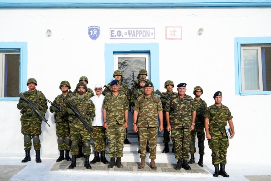 Σε Χίο, Οινούσσες, Παναγιά και Ψαρρά ο αρχηγός ΓΕΕΘΑ - Εντολές για «συνεχή επαγρύπνηση»