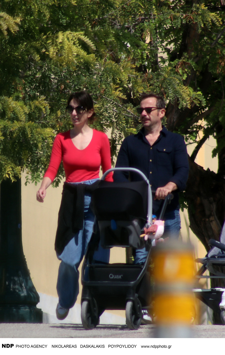 Γιώργος Πυρπασόπουλος: Φωτογραφίες με τη σύζυγό του και την 7 μηνών κόρη τους