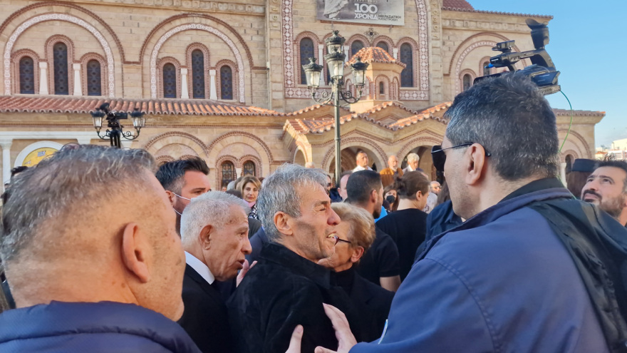 Αλέξανδρος Νικολαΐδης: Με χειροκροτήματα ο τελευταίος αποχαιρετισμός - «Αθάνατος» φώναζε ο κόσμος