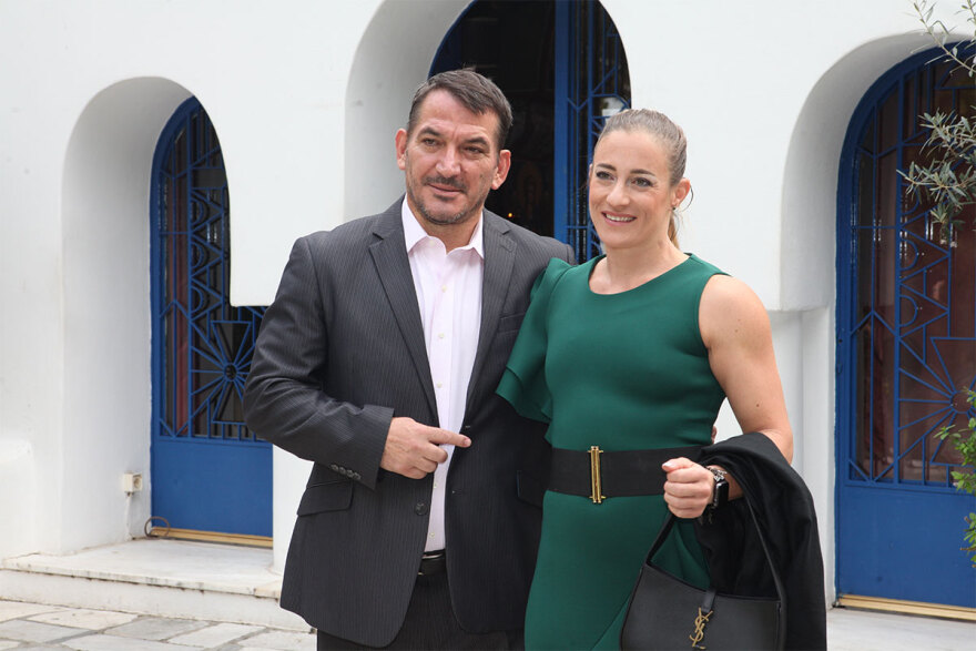 Κώστας Σόμμερ και Βαλεντίνη Παπαδάκη: Φωτογραφίες και βίντεο από τη βάφτιση του γιου τους 