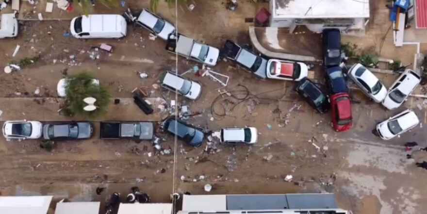 Η Κρήτη μετρά τις πληγές της μετά την κακοκαιρία – Σήμερα το «τελευταίο αντίο» στους δύο νεκρούς 