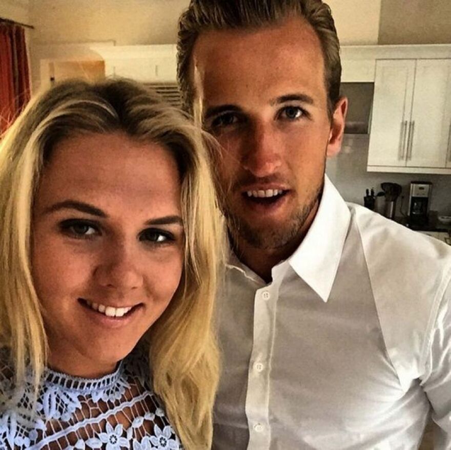 Κατάρ: Εγχειρίδιο καλής συμπεριφοράς στις γυναίκες των Άγγλων ποδοσφαιριστών για να μην προκαλέσουν