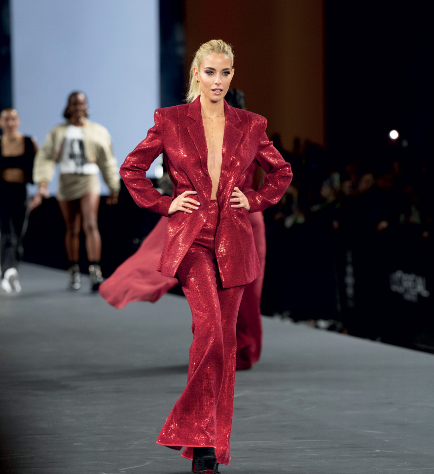 Στο Παρίσι με τη Δούκισσα Νομικού: «Η πίστη στις αξίες μου είναι η δύναμή μου»