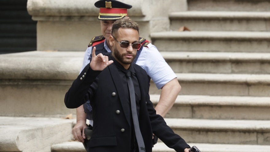 Νεϊμάρ: Αντιμέτωπος με το παρελθόν του στη δίκη της Βαρκελώνης ένα μήνα πριν το Μουντιάλ